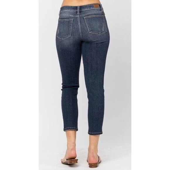 Judy Blue Jeans Mid-Rise Relaxed Fit Women's Dark Wash Curvy Size (5/27) - Picture 3 of 14